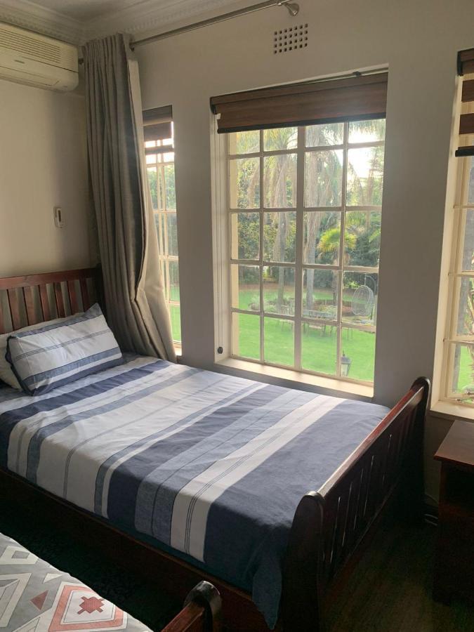 Safari Deluxe Rooms - Elegant Rooms With Access To Beautiful Garden & Pool Roodepoort Exterior photo